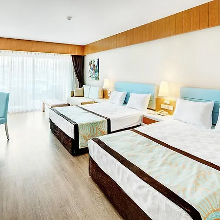 Hotel Jacaranda 5*